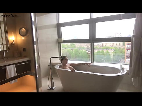 ❤️ Kæmpe babe ondt i sin fisse på badeværelset ❌ Porno at da.xxxdesichudai.ru ❌️❤